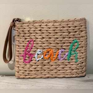 Woven Beach Clutch - Tan / Beach Raffia wristlet bag